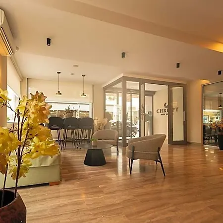 Chrispy Living Ex Nefeli Hotel 2*